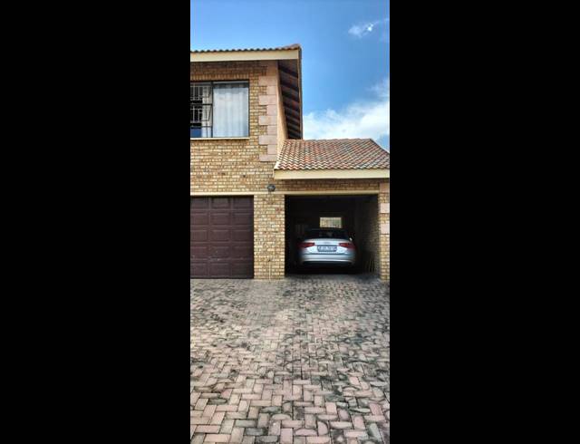 2 BEDROOM HOUSE FOR SALE IN NOORDHANG